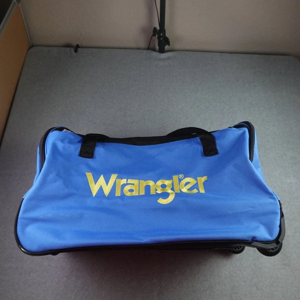 Wrangler NFR 2016 Las Vegas Blue Western Rodeo Rolling Duffle Bag Luggage